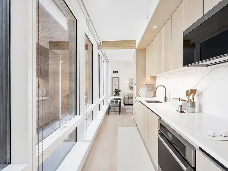 7 Platt St #18J — Photo 2