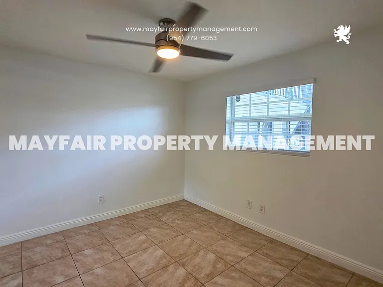 5621 SW 36th Ct #105 — Photo 5