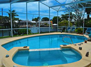 108 Yacht Haven Dr, Cocoa Beach, FL 32931