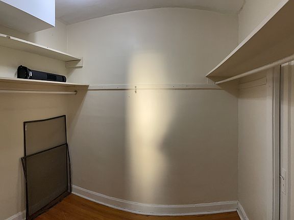 5th image of 3125 N Hamlin Ave APT 2A