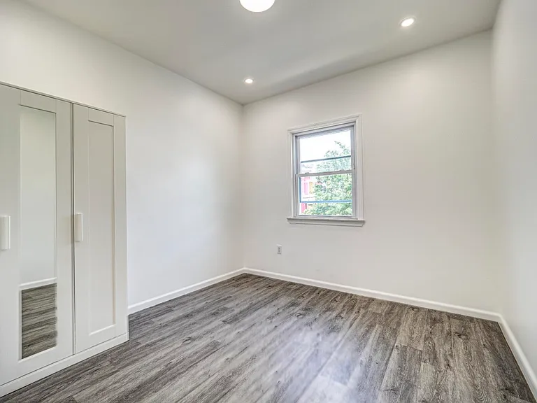 17 Kearny Ave #2 — Photo 9
