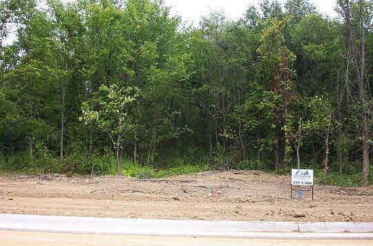 1st image of 1502 Castlehill Dr