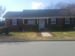 929 Turrentine St, Burlington, NC 27215