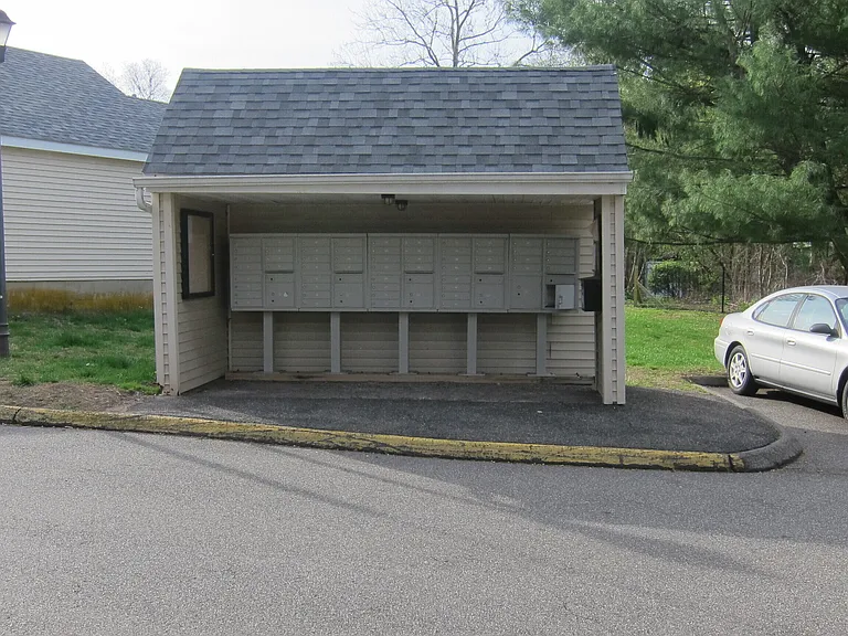 5 W Meadow Ln #4 — Photo 18
