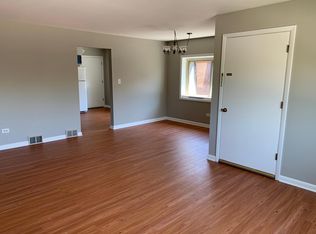 1651 S Mannheim Rd #1, Westchester, IL 60154