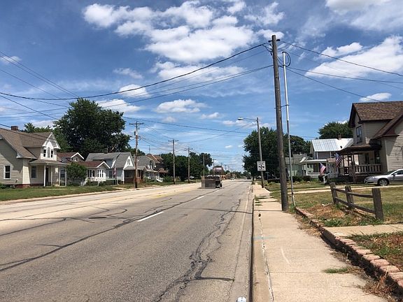 5th image of 1810 E Main St