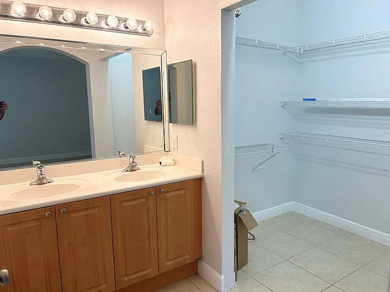 6651 Hidden Cove Dr — Photo 7
