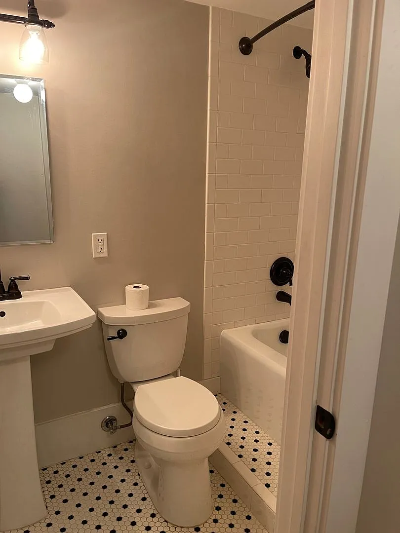 718 South 7th Avenue — Photo 3