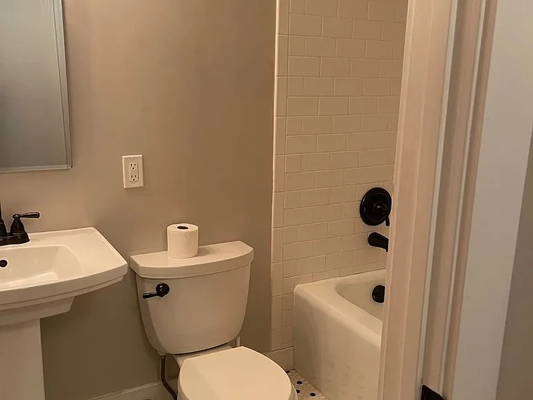 718 S 7th Ave — Photo 3