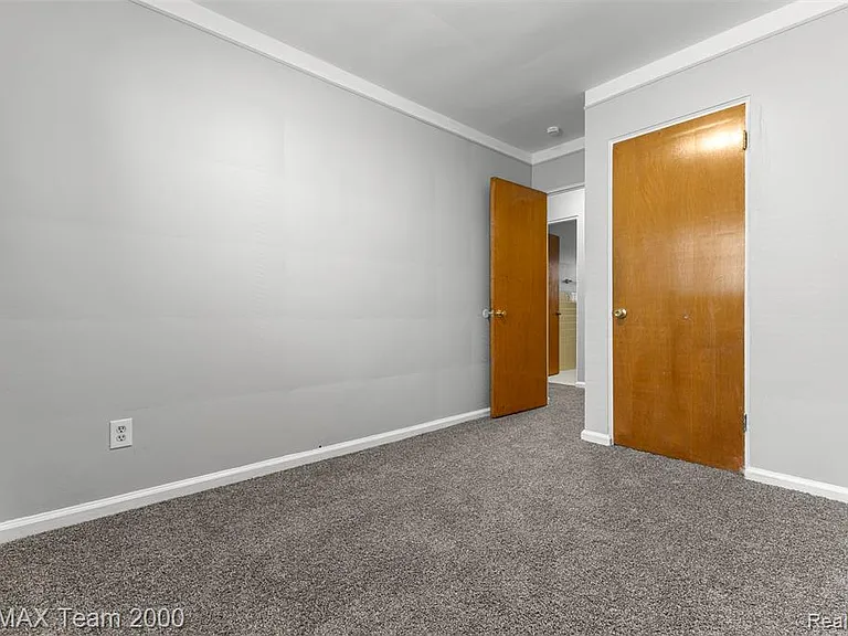 7322 Fenton St — Photo 26