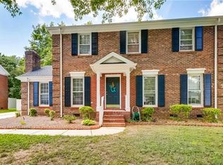 9918 Ridgemore Dr, Charlotte, NC 28277