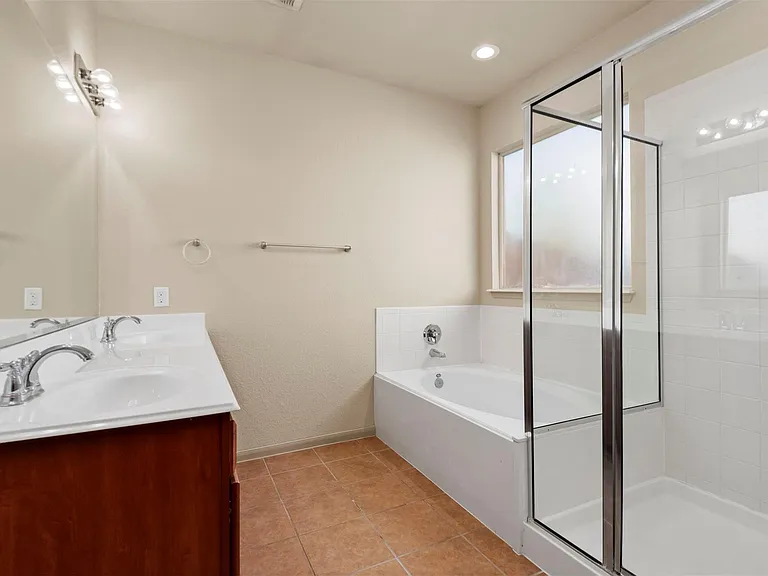 8734 Auburn Mane Dr — Photo 16