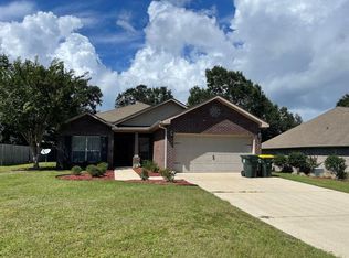 6722 Barnwood Dr, Milton, FL 32571