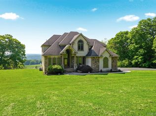 4 Rachel Ct, Bloomingburg, NY 12721