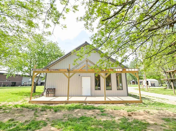 729 Chapel Hill Rd, Marion, KY 42064