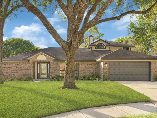 2506 Walnut Grove Ct, Pearland, TX 77584