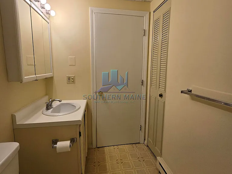 576 Riverside Dr #17 — Photo 14