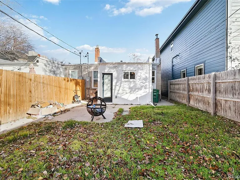 2647 N High St — Photo 12