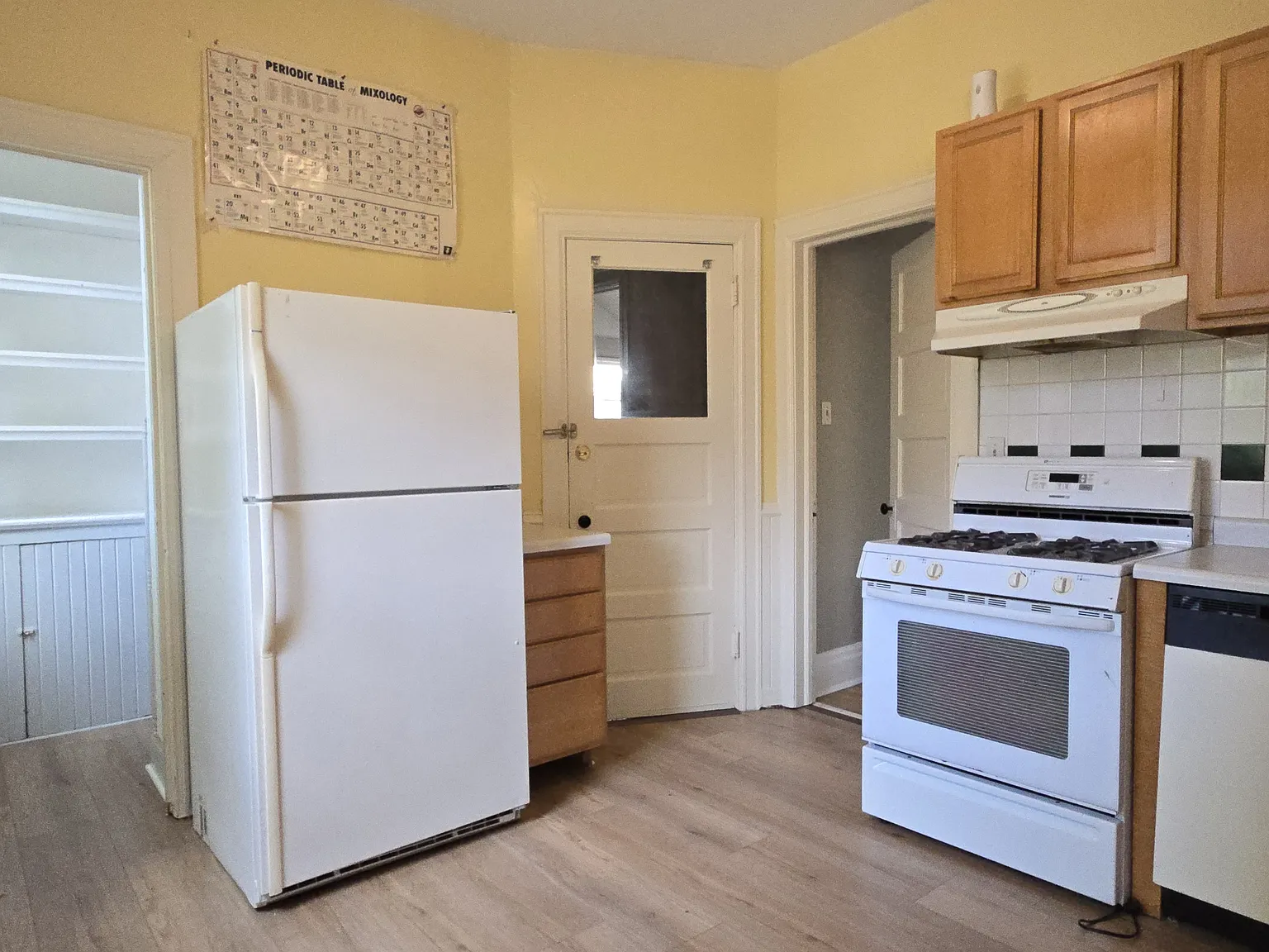 4 bed, 1516 sqft, $2,100 — Photo 2