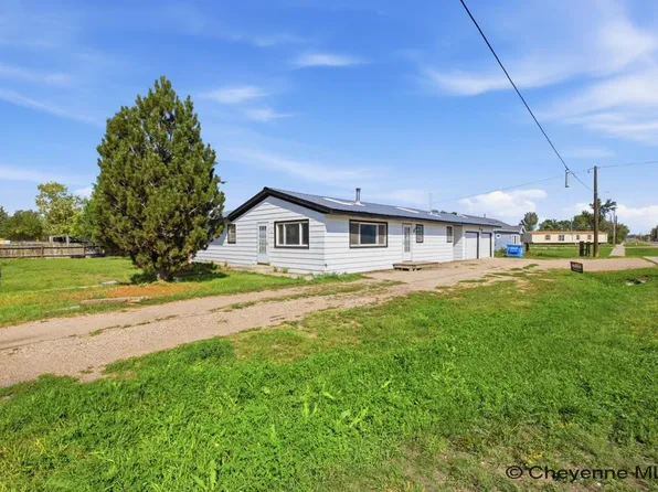 824 E Prosser Rd, Cheyenne, WY 82007