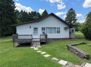 112 Schoolhouse Rd, Grindstone, PA 15442