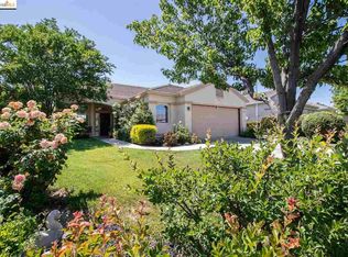 531 Central Park Pl, Brentwood, CA
