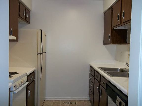 Lots of Cabinets