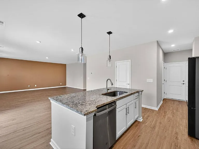 119 Yellow Birch Way — Photo 5