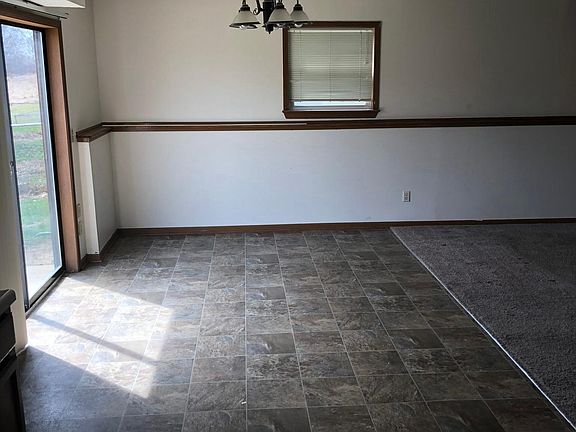 Kitchen to Dining Area