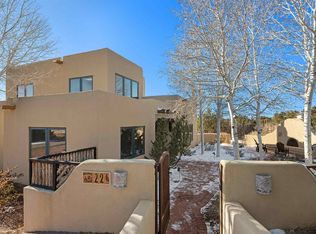 22 Sierra Del Sol, Santa Fe, NM 87508