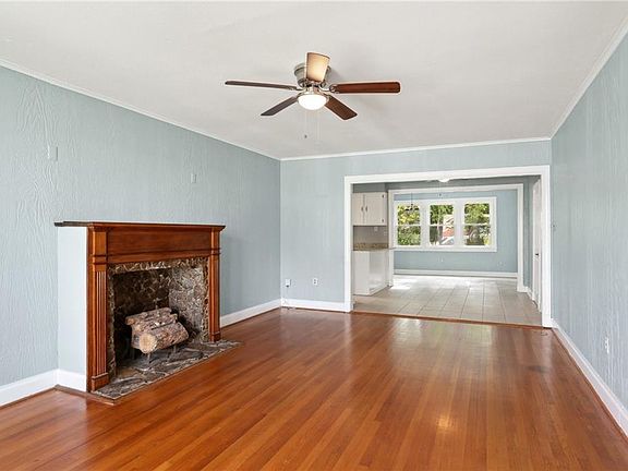 4th image of 4435 Baccich St