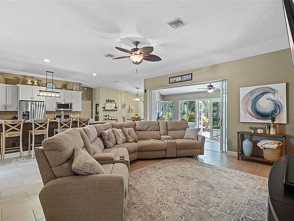 5th image of 11516 Lyons Ct