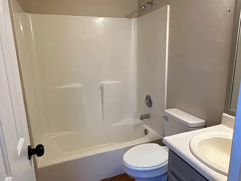 232 Lanier Dr #G — Photo 6