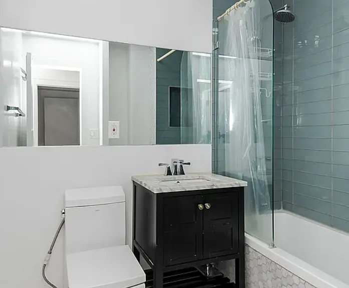 838 Halsey St #1 — Photo 5