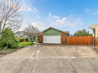 2854 Yvonne Rd, Medford, OR, 97504