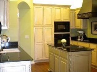 11736 Cherry Point Ln, Yukon, OK 73099