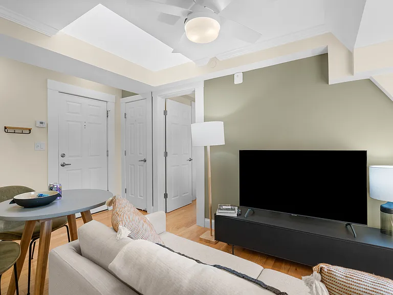 124 Commonwealth Ave #4 — Photo 13