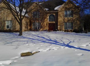 429 Saint Andrews Ln, Gurnee, IL 60031