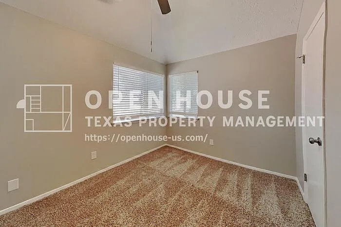 13215 Noble St — Photo 12