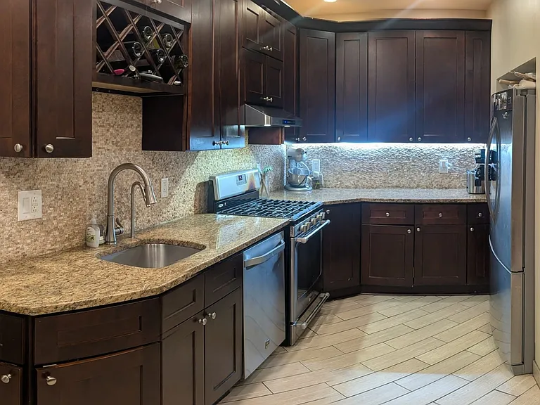5544 Phillips Ave — Photo 4