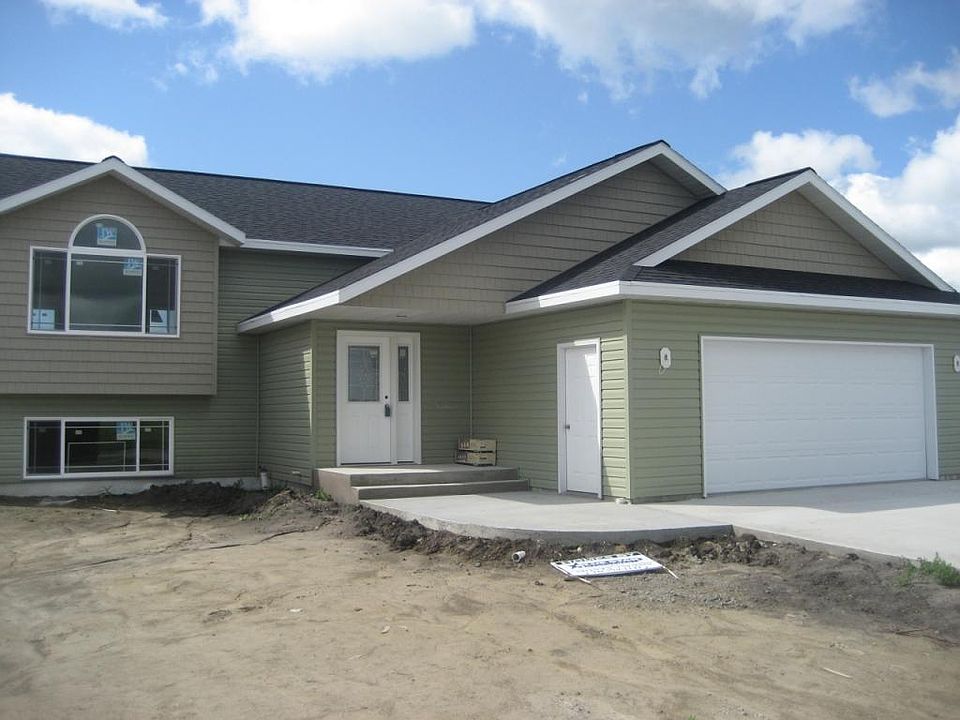 1st image of 2482 42nd Ave S