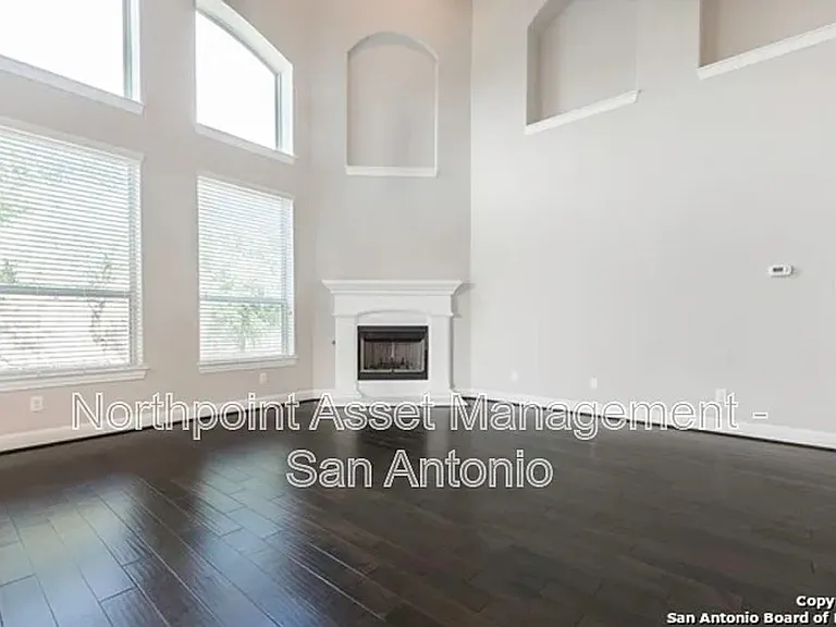 13706 Meadowick Dr — Photo 4