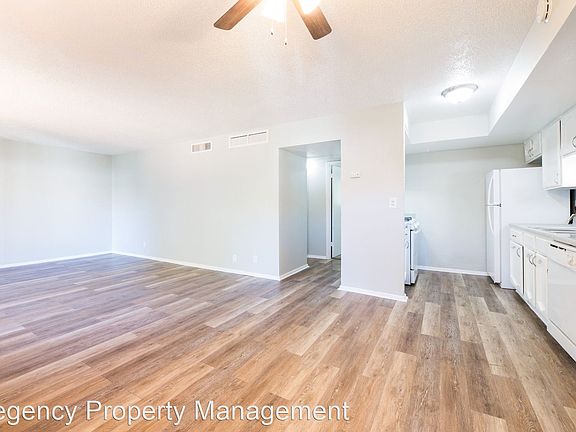 5th image of 2903 Hillcrest Dr #9196975