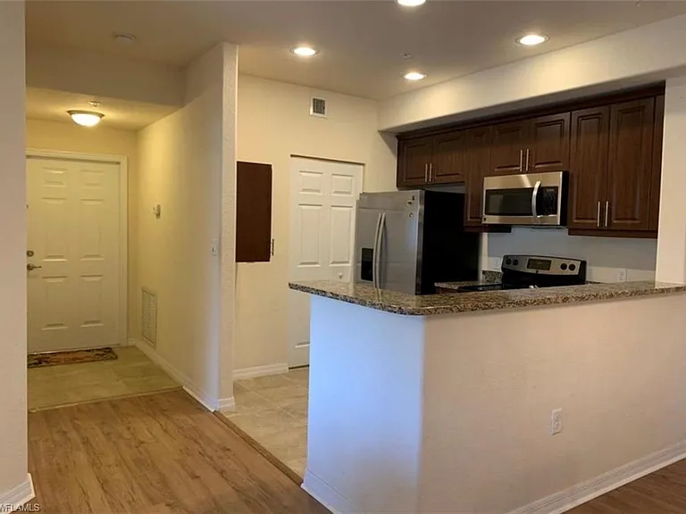 13180 Bella Casa Cir #273 — Photo 6