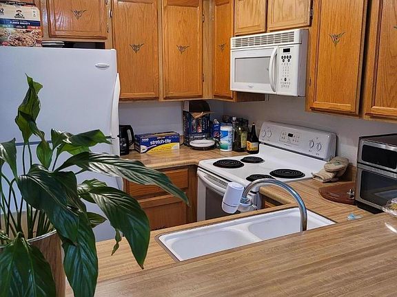 4th image of 1063 Tekman Dr