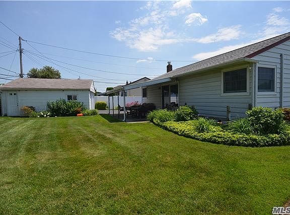 3rd image of 21 Lehigh Ln