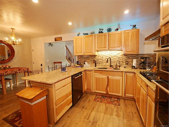 4th image of 302 Lakeside Dr #2-A