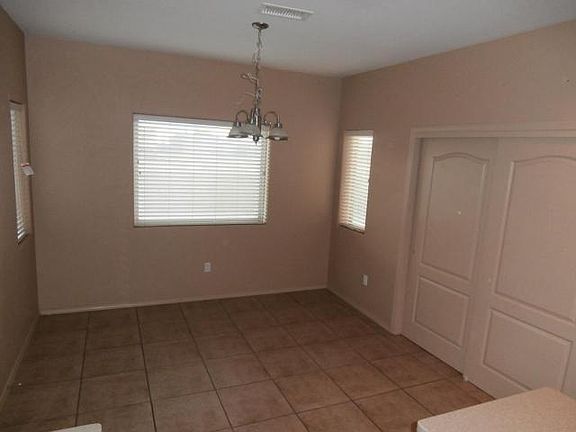 5th image of 2631 Crimson Clover St SW