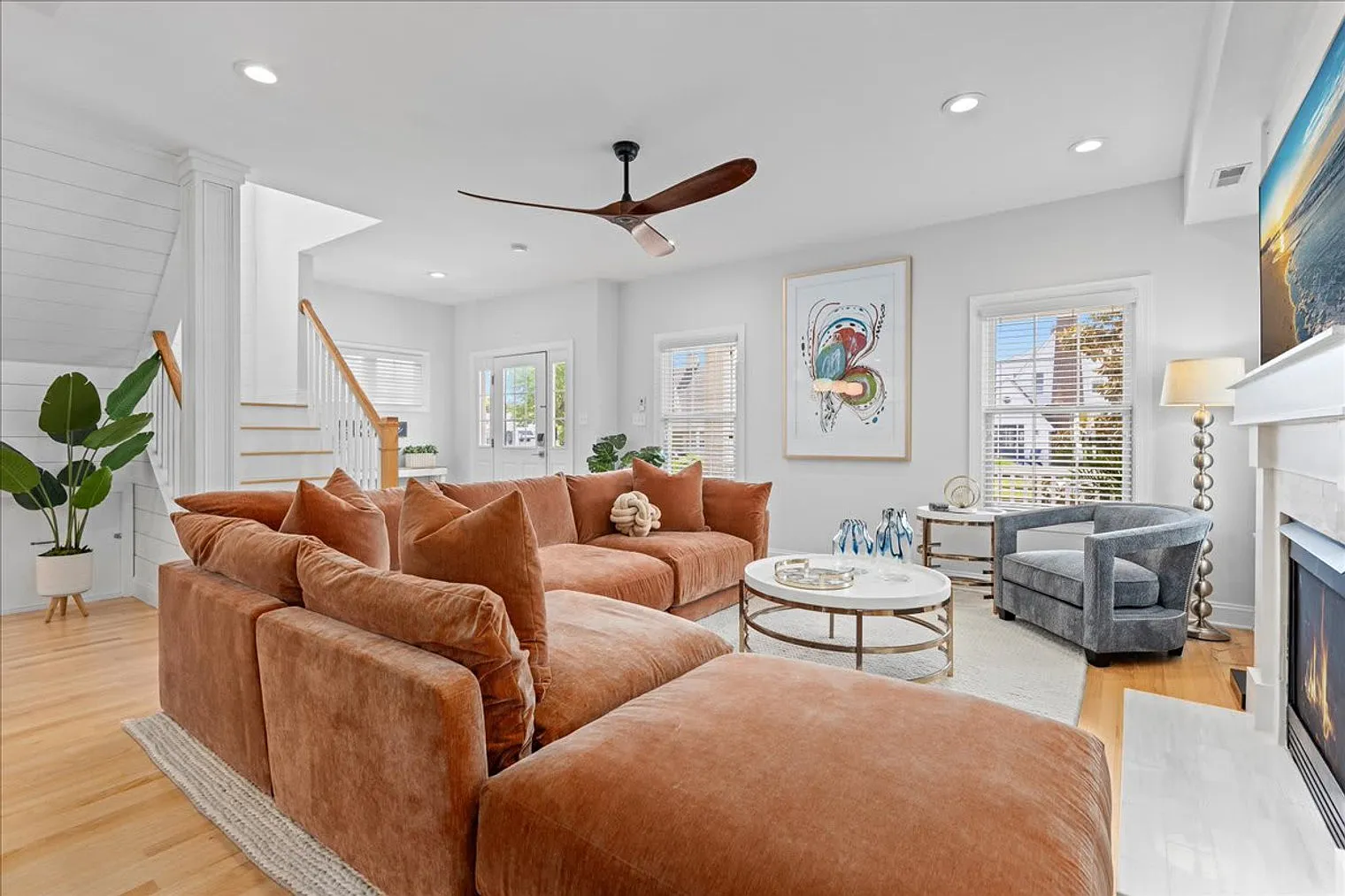 5 bed, 3.0 bath, 3498 sqft, $16,227 — Photo 1