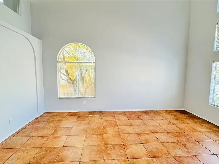 1586 Peaceful Pine St — Photo 4